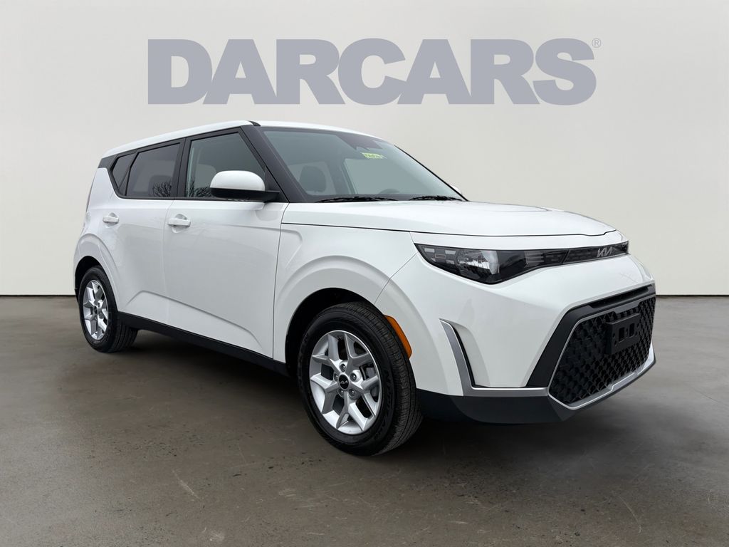 2025 Kia Soul LX FWD