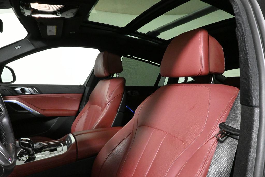 Thumbnail: 2022 BMW X6 - 4