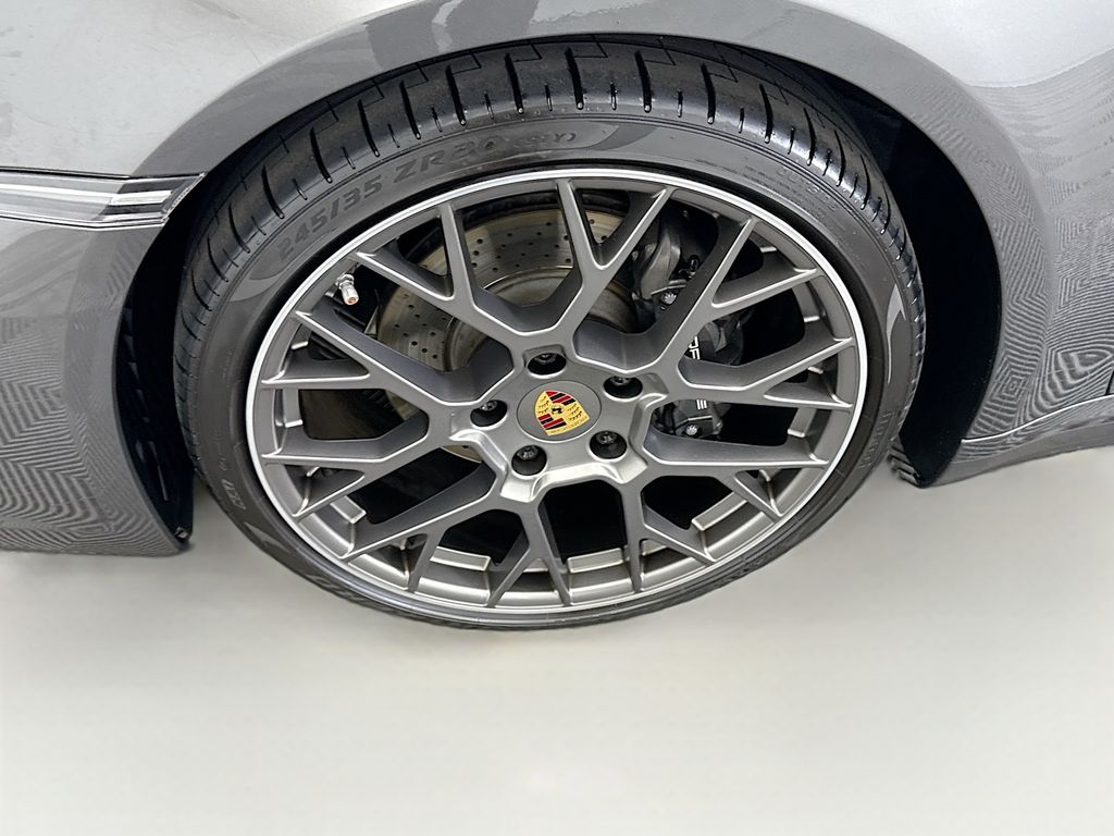 Thumbnail: 2021 Porsche 911 - 26