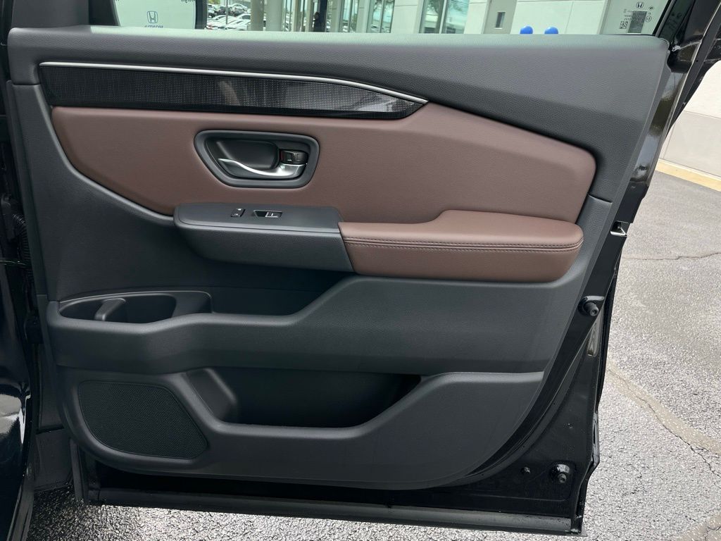 2025 Honda Pilot Elite 31