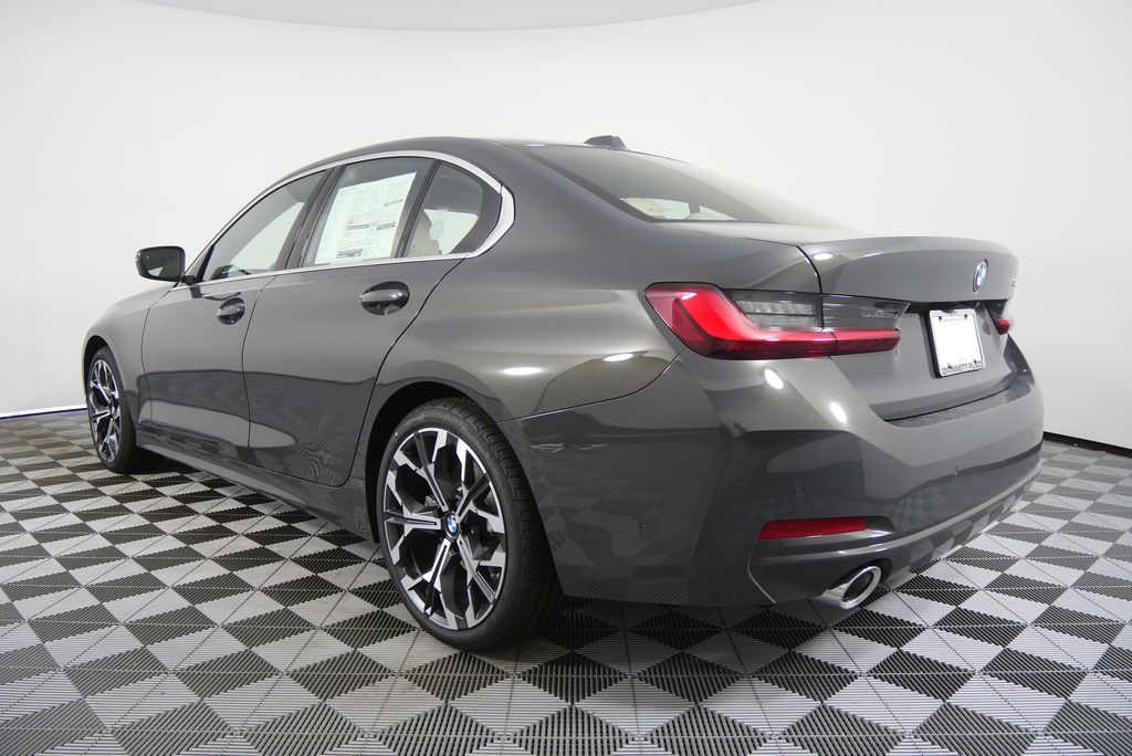 Thumbnail: 2026 BMW 3 Series - 5