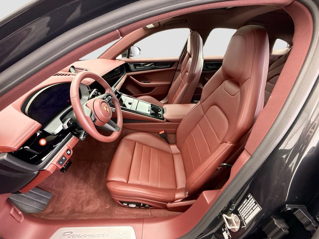 Thumbnail: 2026 Porsche Panamera - 5