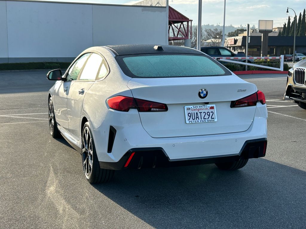 Thumbnail: 2026 BMW 2 Series - 3