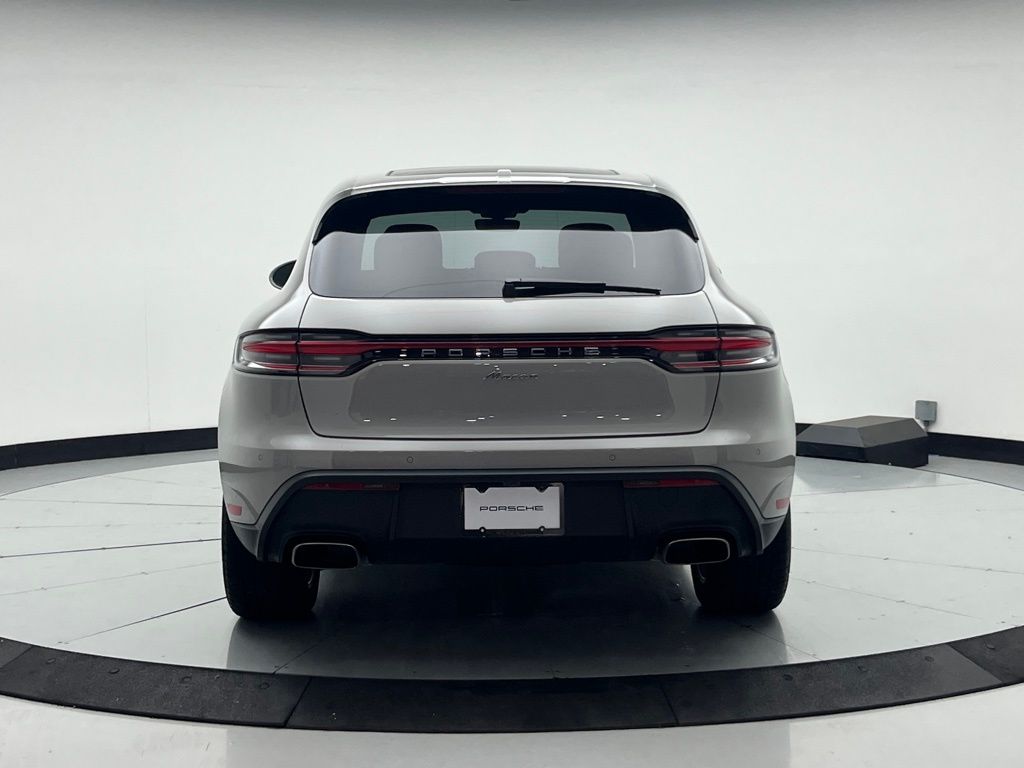 Thumbnail: 2025 Porsche Macan - 6