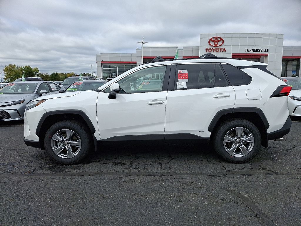 Thumbnail: 2025 Toyota RAV4 - 7