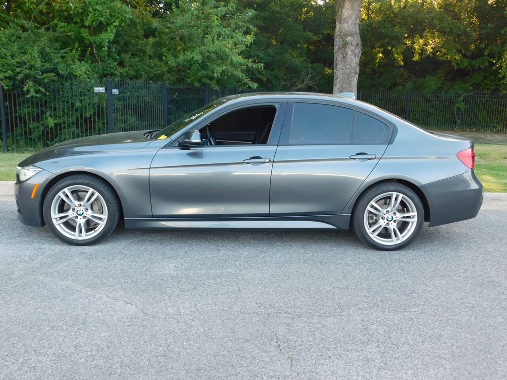 Thumbnail: 2017 BMW 3 Series - 2