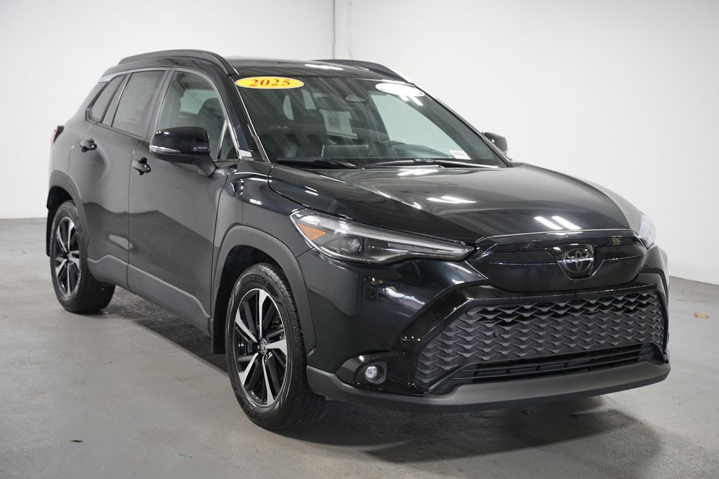 Thumbnail: 2025 Toyota Corolla Cross - 3