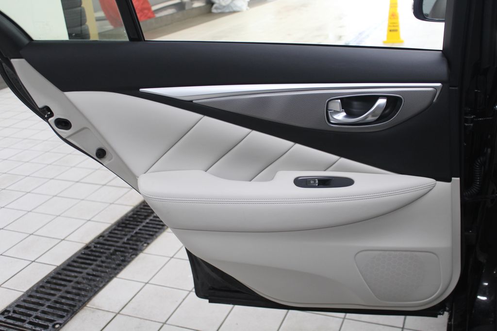 Thumbnail: 2014 INFINITI Q50 - 22