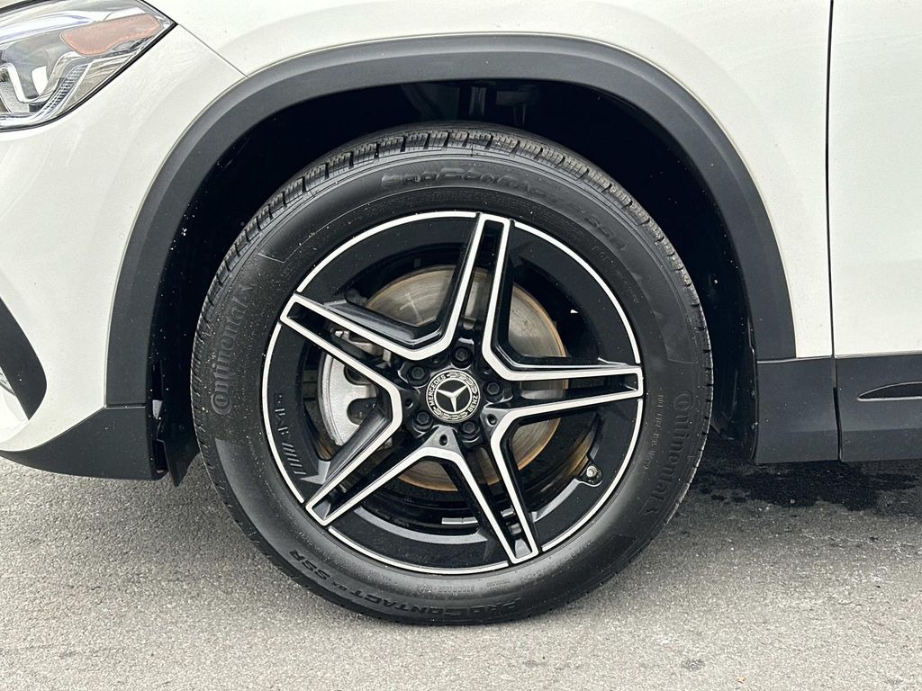 Thumbnail: 2022 Mercedes-Benz GLA - 14