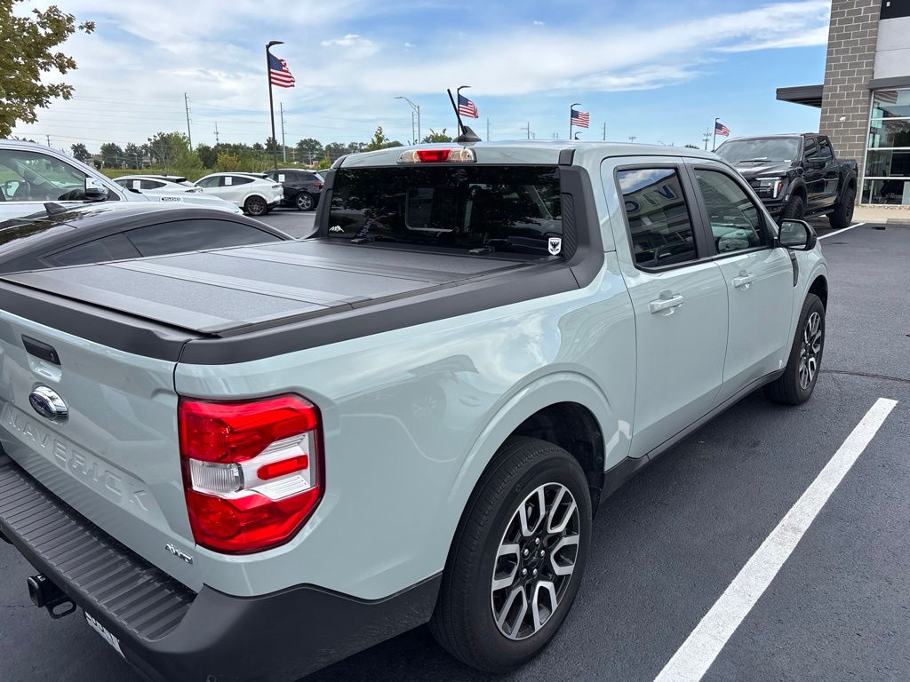Used 2024 Green Ford Lariat image 2