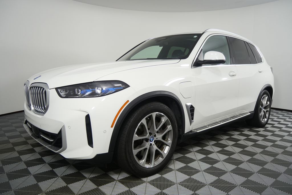 Thumbnail: 2025 BMW X5 - 8