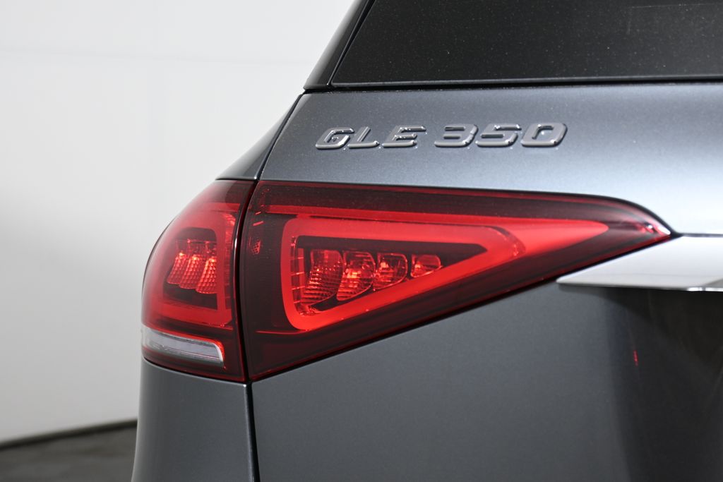 Thumbnail: 2023 Mercedes-Benz GLE - 12