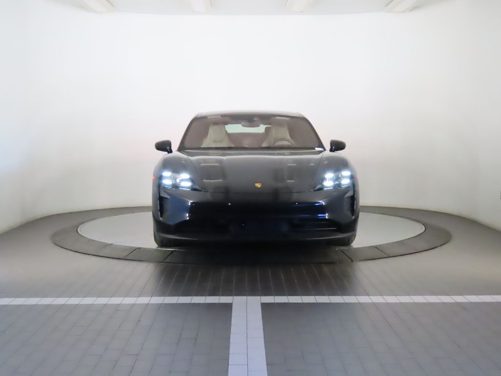 Thumbnail: 2023 Porsche Taycan - 10