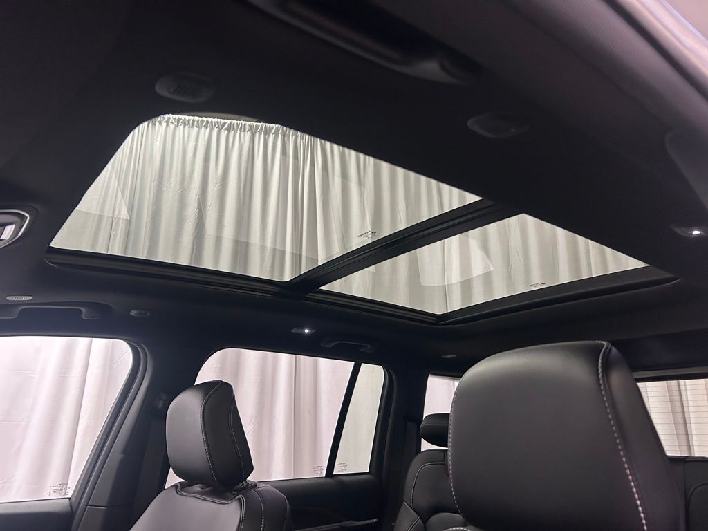 new 2026 Jeep Grand Cherokee car, priced at $48,995