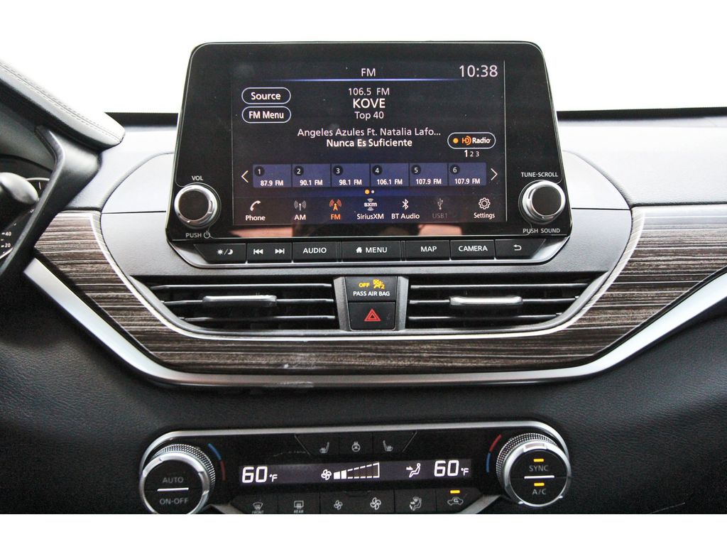 2020 Nissan Altima 2.5 Platinum White at Emmons Autoplex