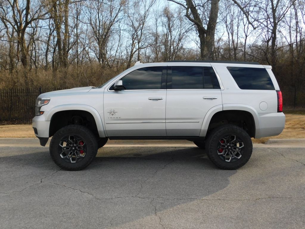 Thumbnail: 2019 Chevrolet Tahoe - 2