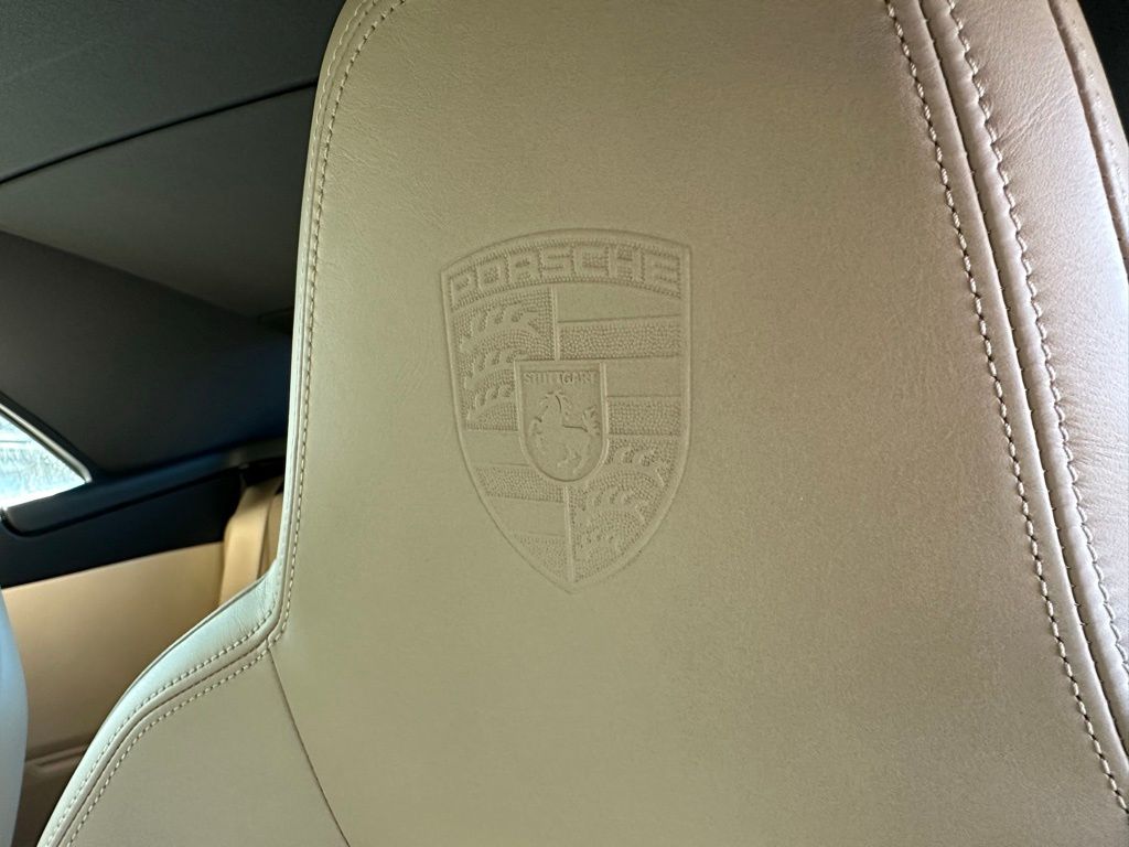 2023 Porsche 911 Turbo S 19
