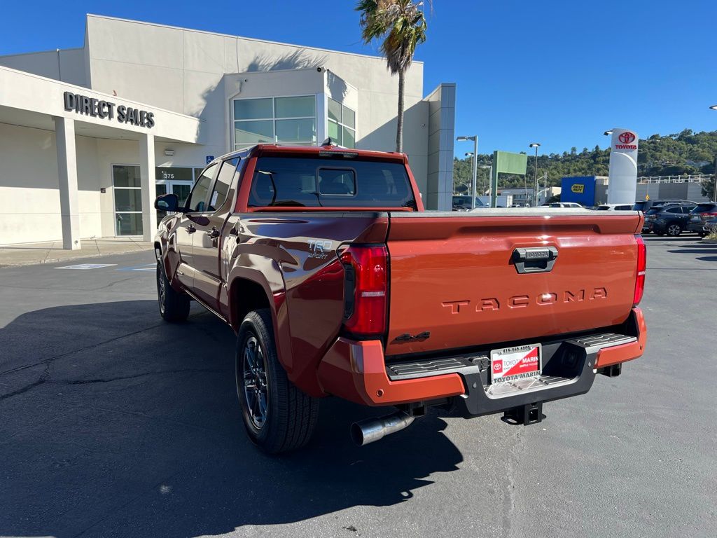 2025 Toyota Tacoma TRD Sport Double Cab photo 4