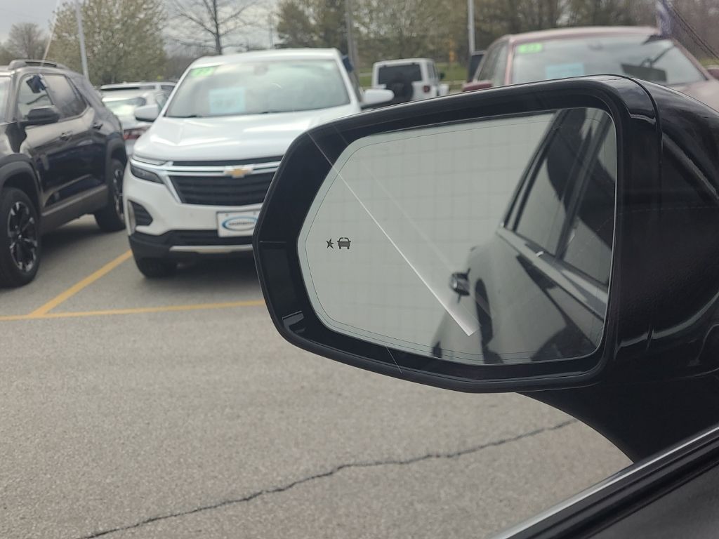 used 2021 Cadillac XT5 car, priced at $25,632