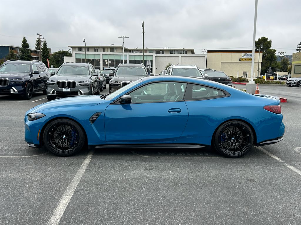 Thumbnail: 2025 BMW M4 - 2