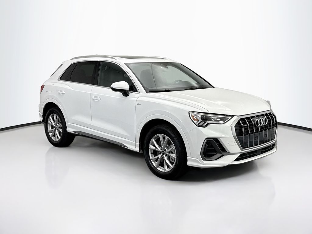 Thumbnail: 2025 Audi Q3 - 3