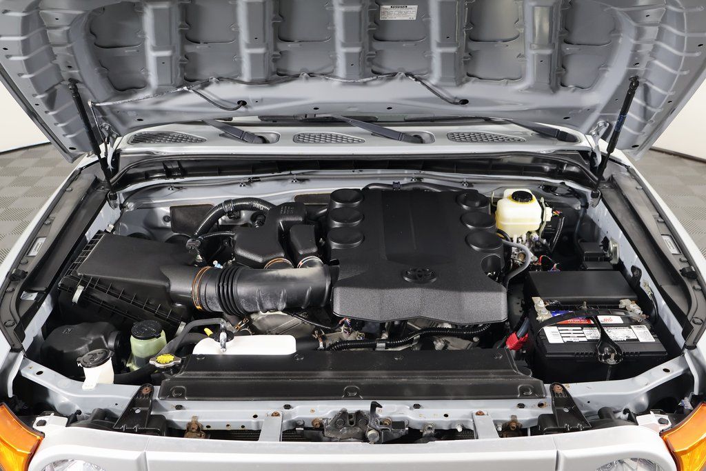 Thumbnail: 2014 Toyota FJ Cruiser - 15