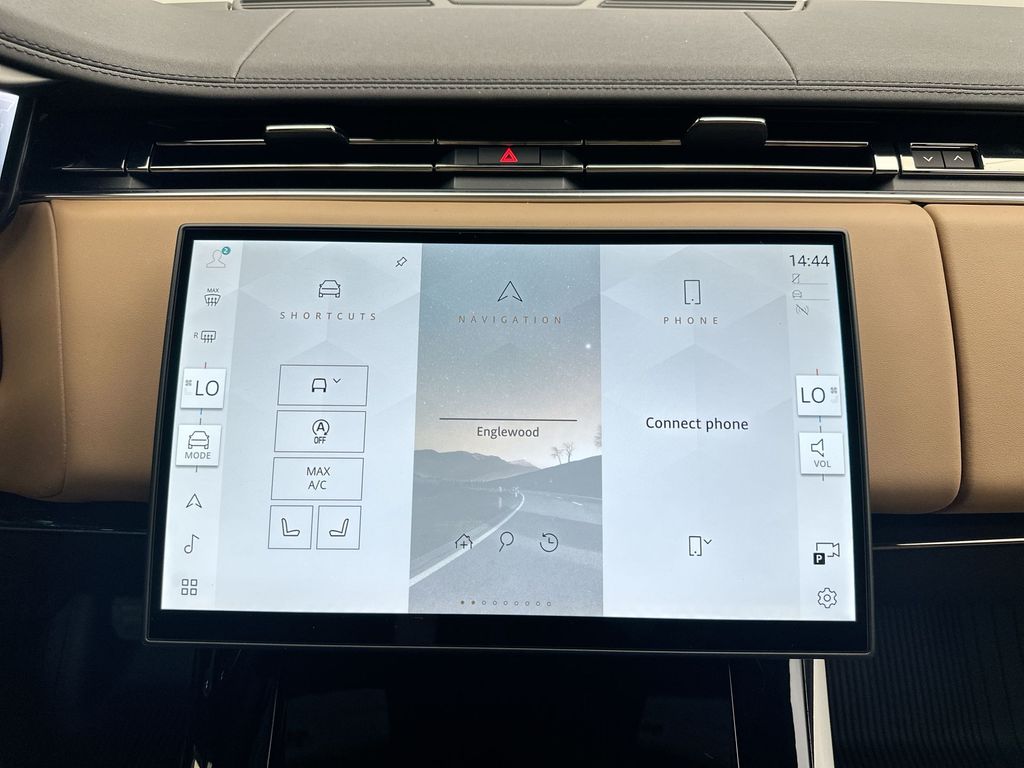 Thumbnail: 2025 Land Rover Range Rover Sport - 12