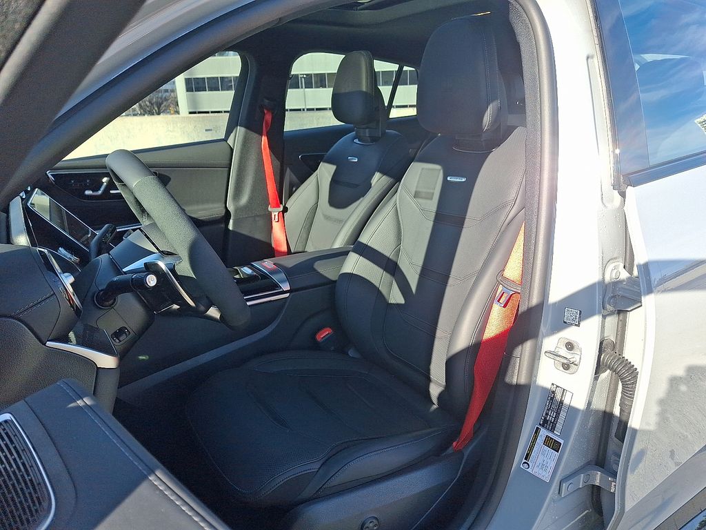 Thumbnail: 2025 Mercedes-Benz GLC - 5