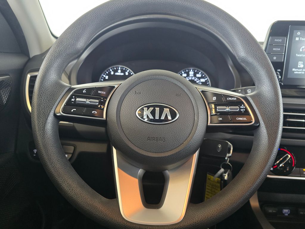 Thumbnail: 2021 Kia Seltos - 17