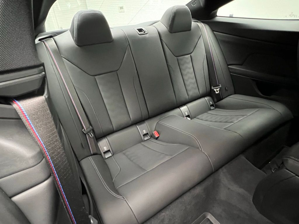 Thumbnail: 2025 BMW M4 - 8