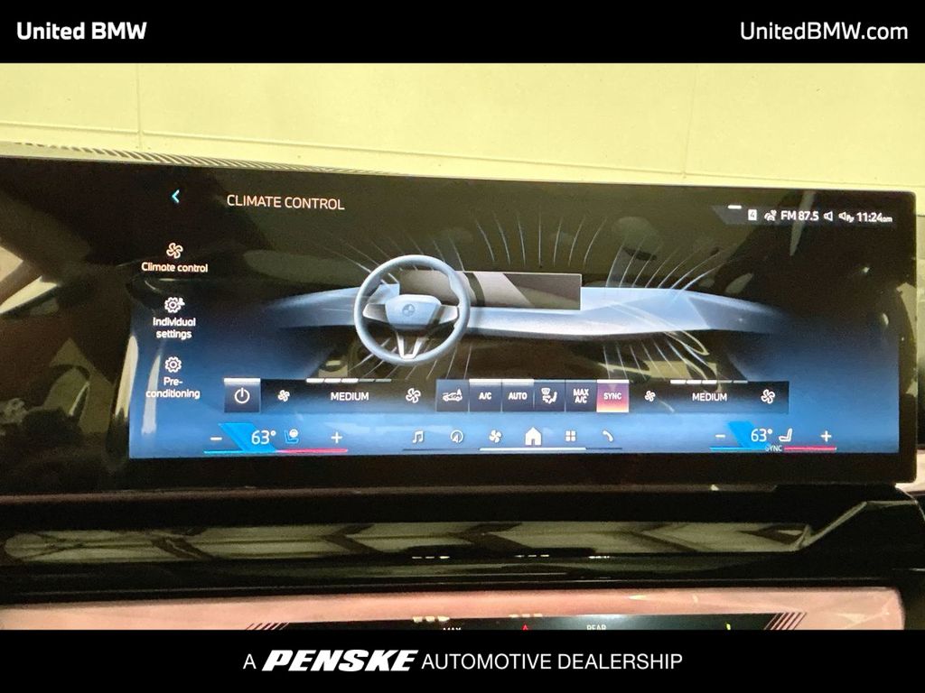 Thumbnail: 2026 BMW 5 Series - 19