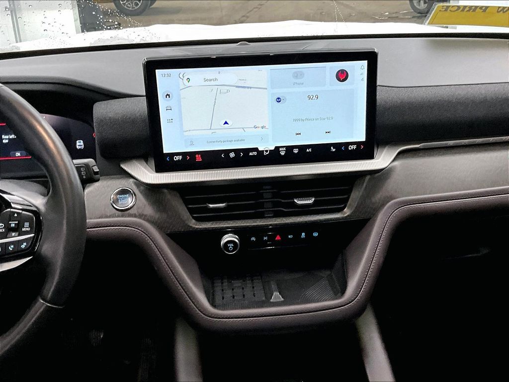 2025 Ford Explorer — photo 19