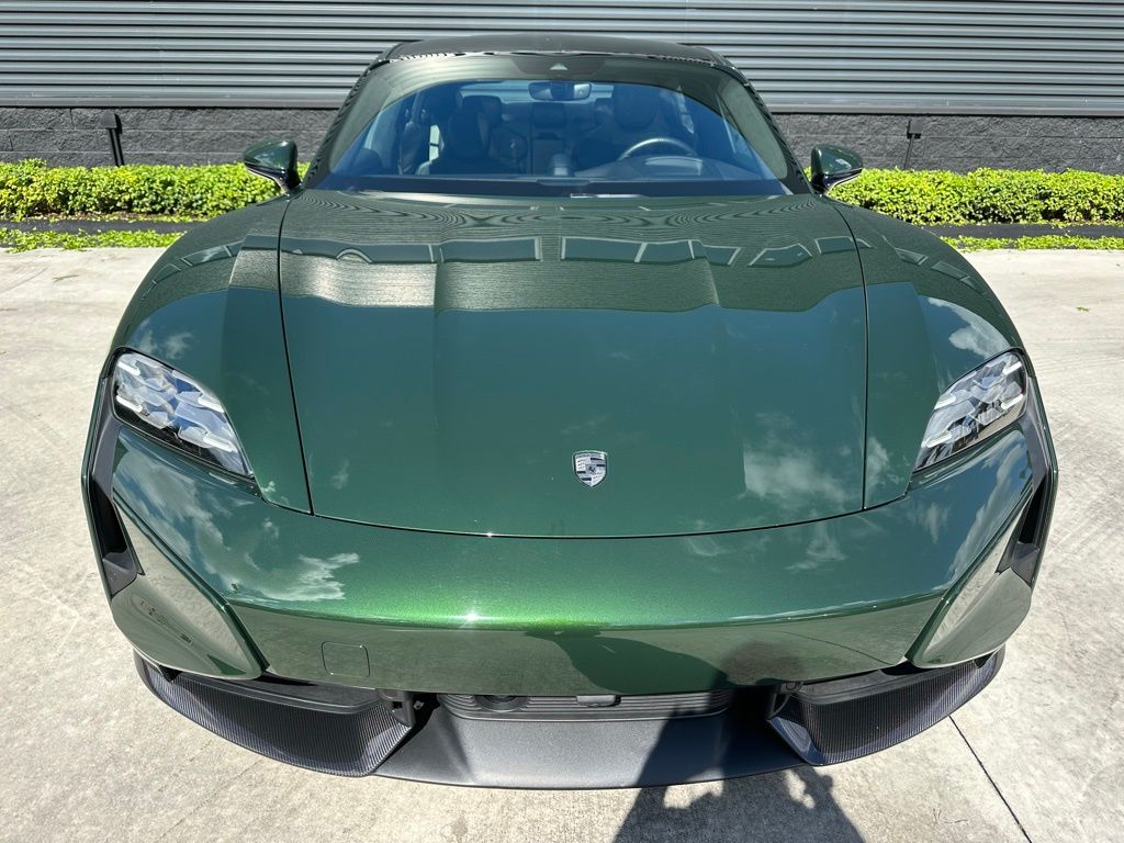 Thumbnail: 2025 Porsche Taycan - 8