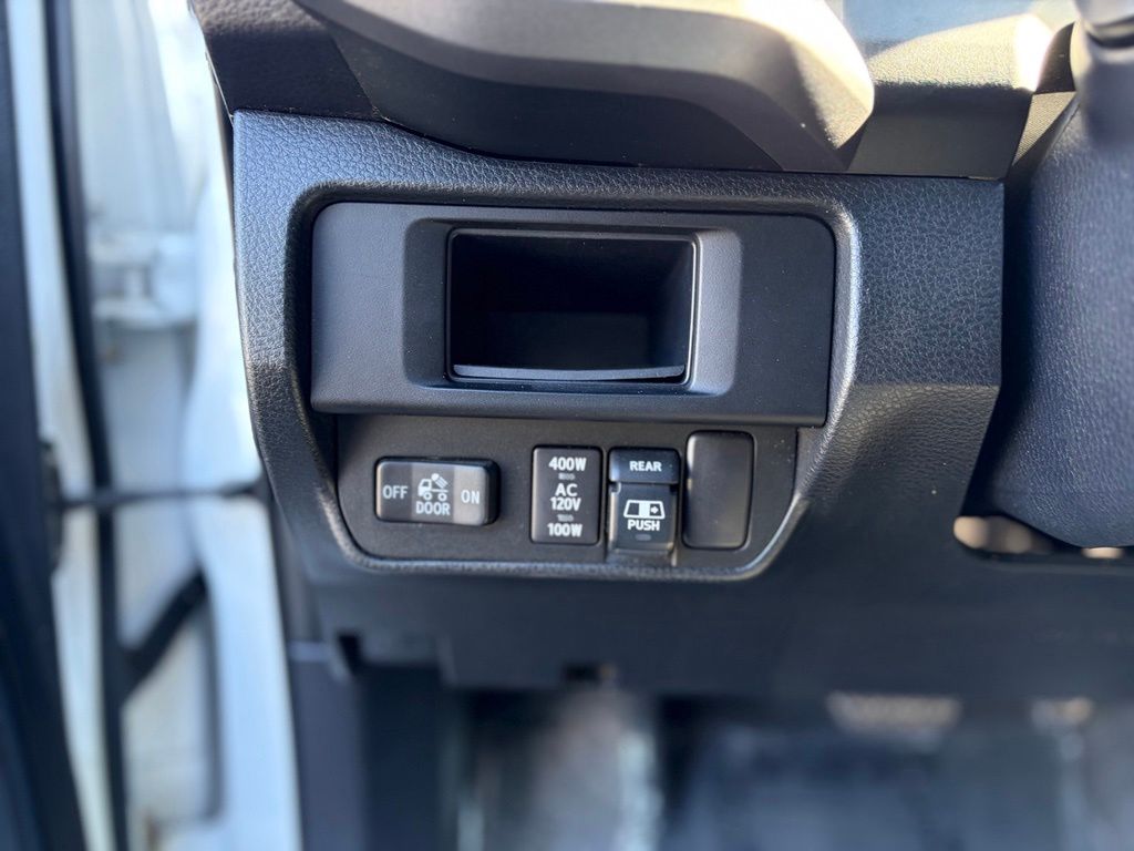 Used 2017 Toyota Tacoma Truck