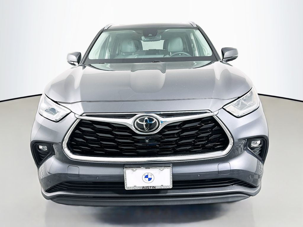 Thumbnail: 2021 Toyota Highlander - 2