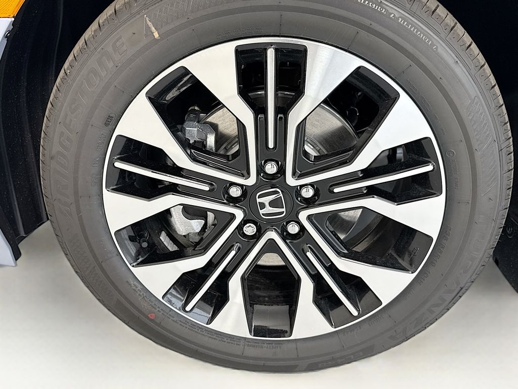 Thumbnail: 2026 Honda Odyssey - 30