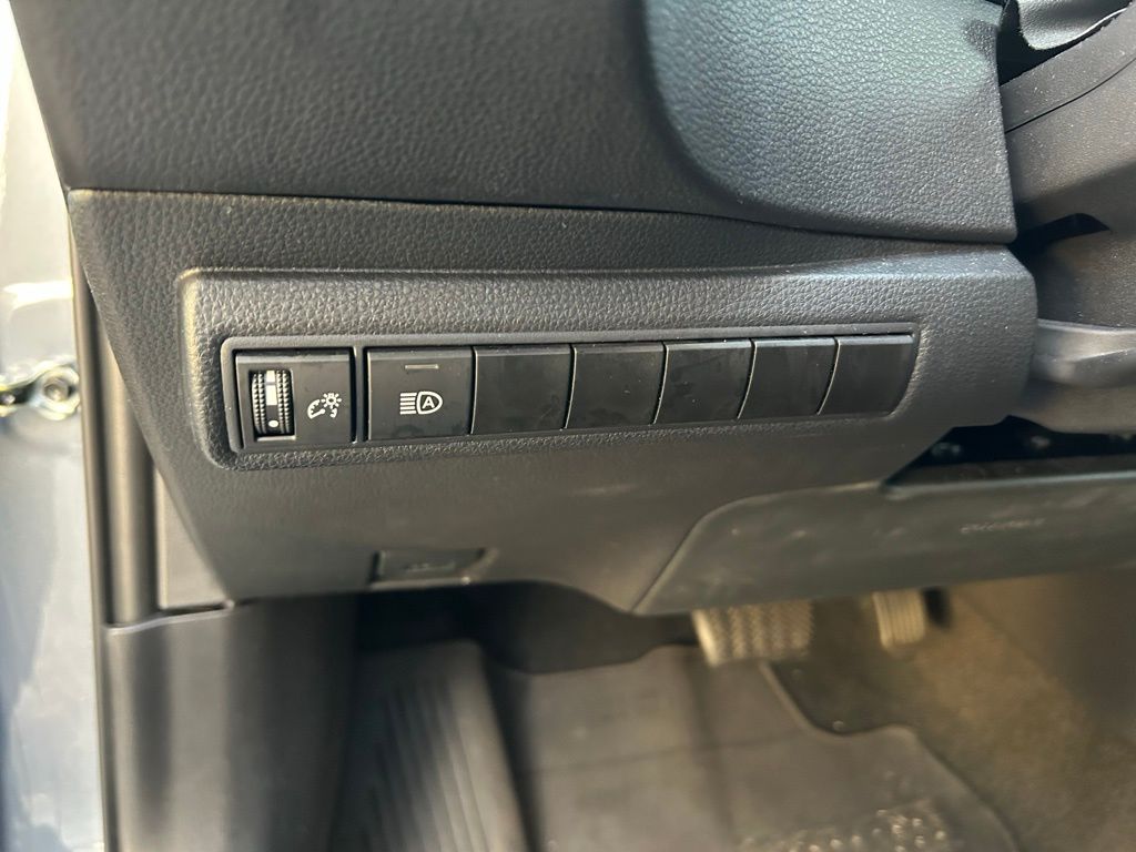 Thumbnail: 2024 Toyota Corolla - 17