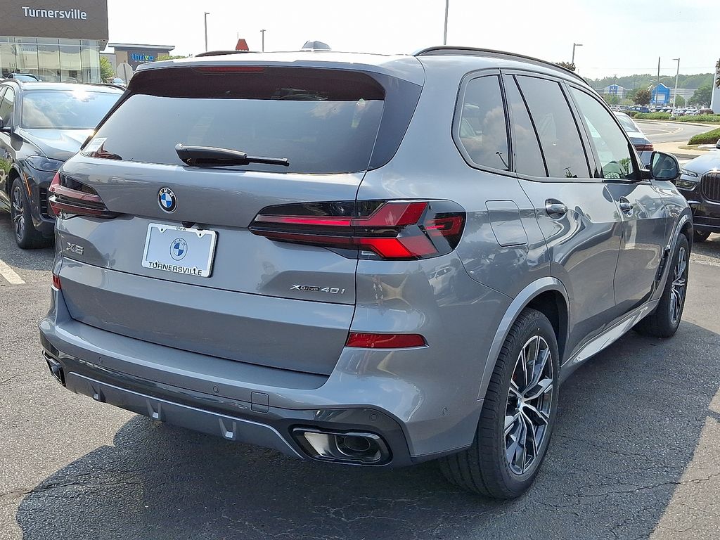 Thumbnail: 2026 BMW X5 - 4