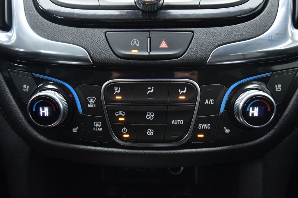 used 2022 Chevrolet Equinox car, priced at $22,400