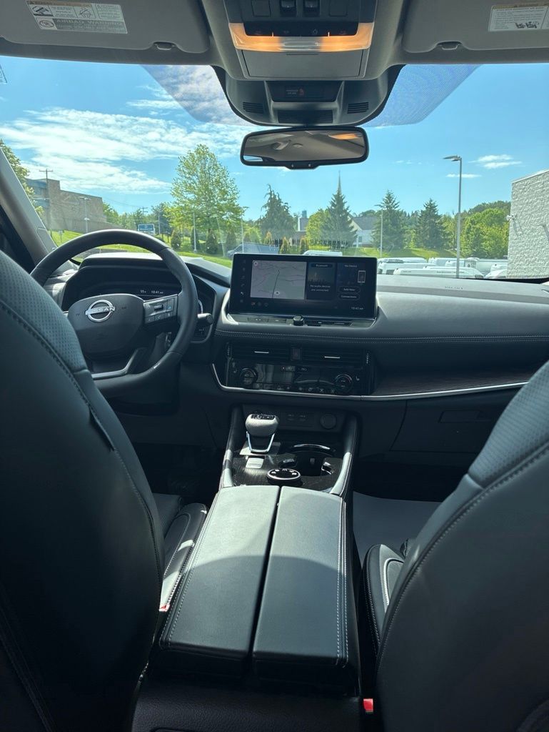 2026 Nissan Rogue Platinum Gold at South Hills Kia