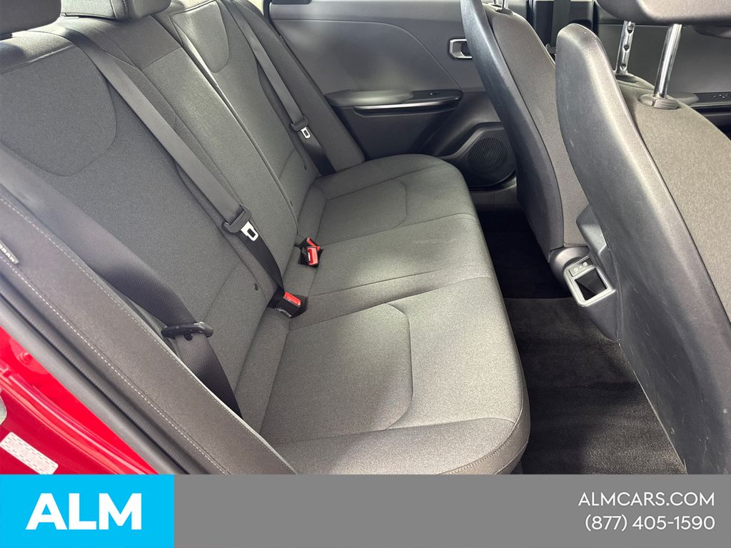Used 2025 Red Kia LXS image 18