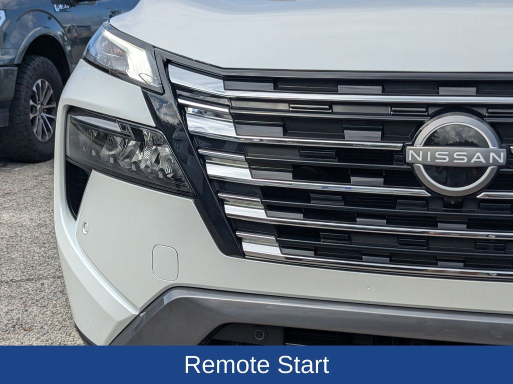 2024 Nissan Rogue SL FWD