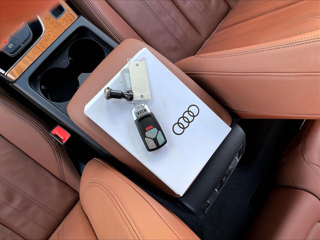 2023 Audi Q5 45 S line Premium Glacier White - Grieco Acura - Image 35