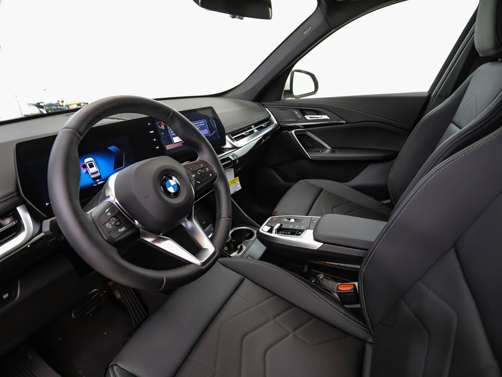 Thumbnail: 2026 BMW X1 - 10