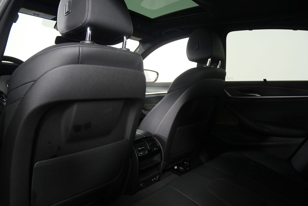 Thumbnail: 2023 BMW 5 Series - 19