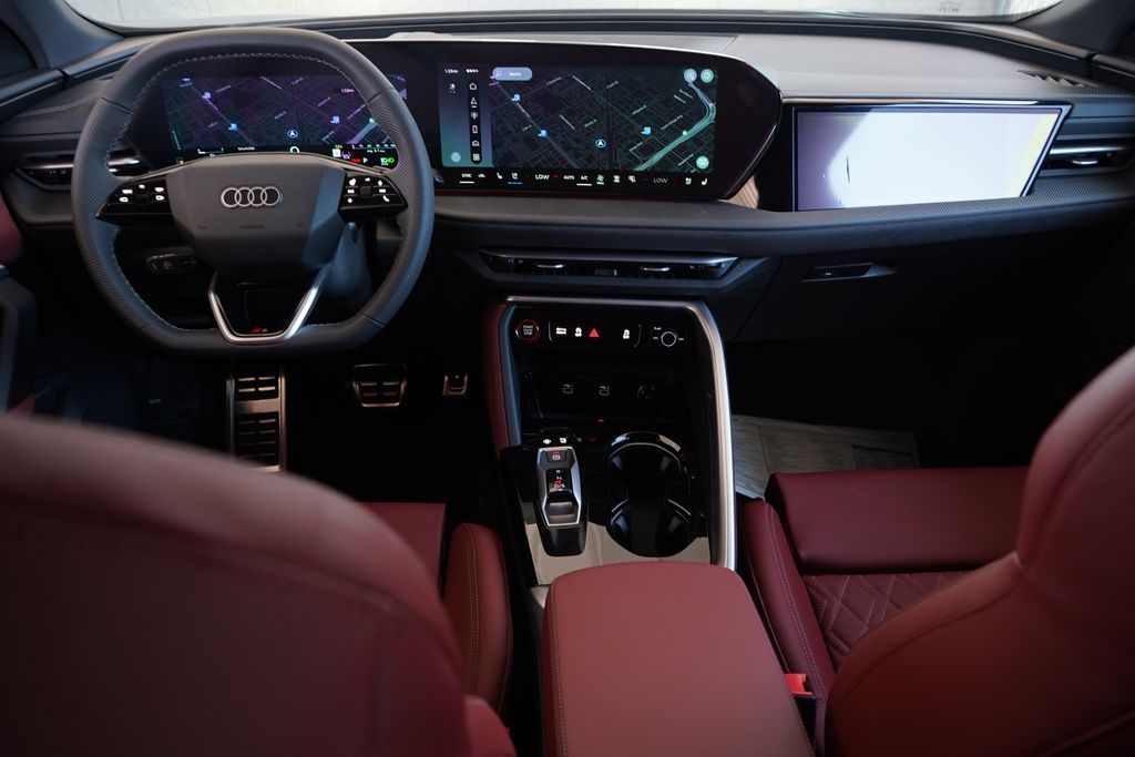 Thumbnail: 2026 Audi SQ5 - 9