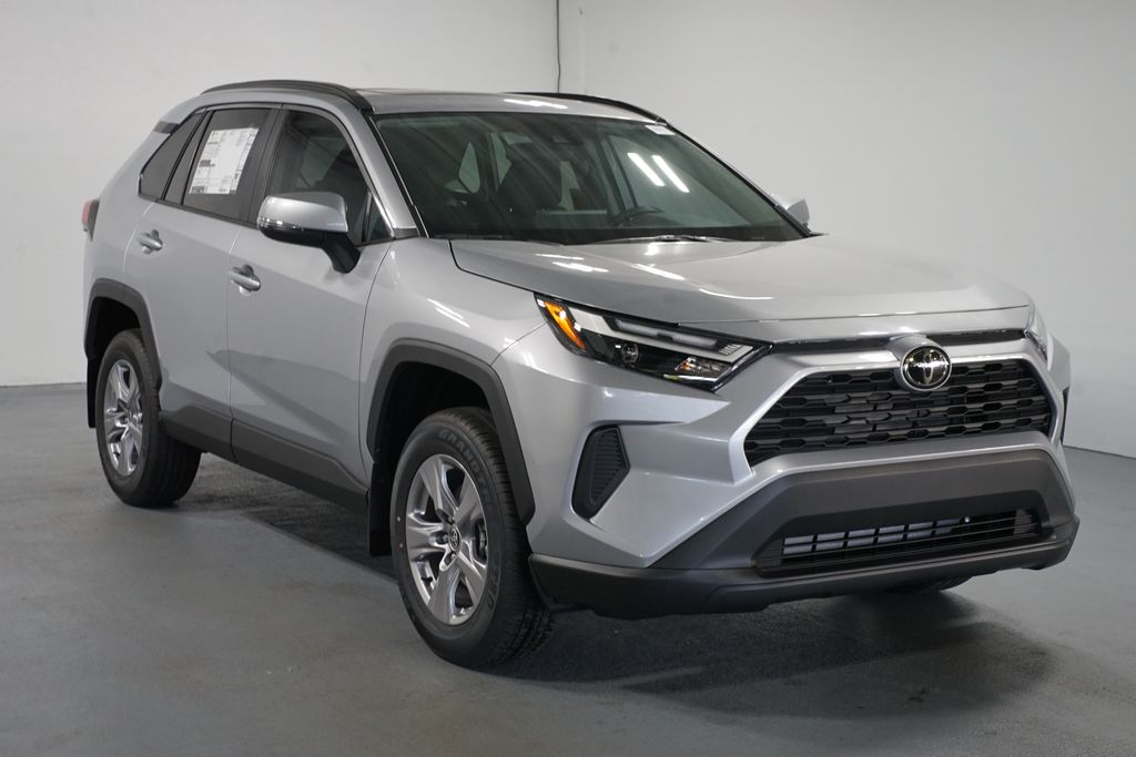 Thumbnail: 2025 Toyota RAV4 - 3