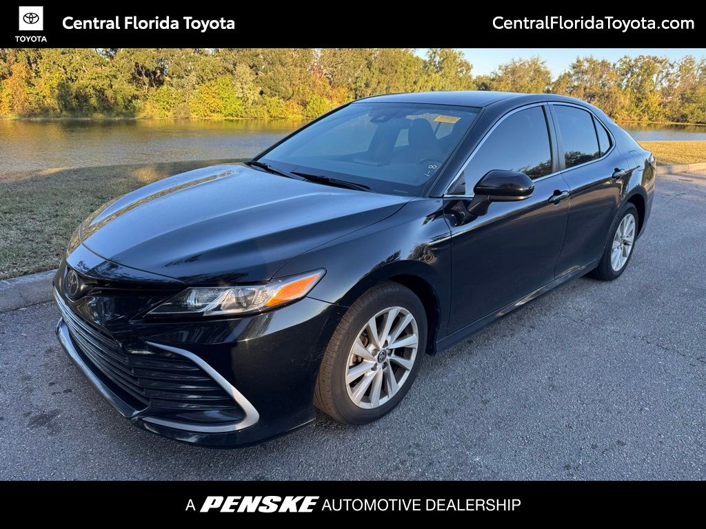 2022 Toyota Camry LE -
                Orlando, FL