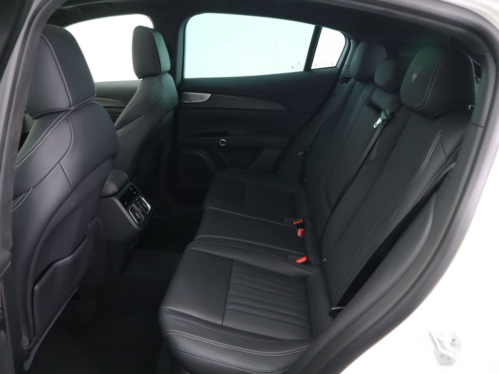 Thumbnail: 2025 Maserati Grecale - 22