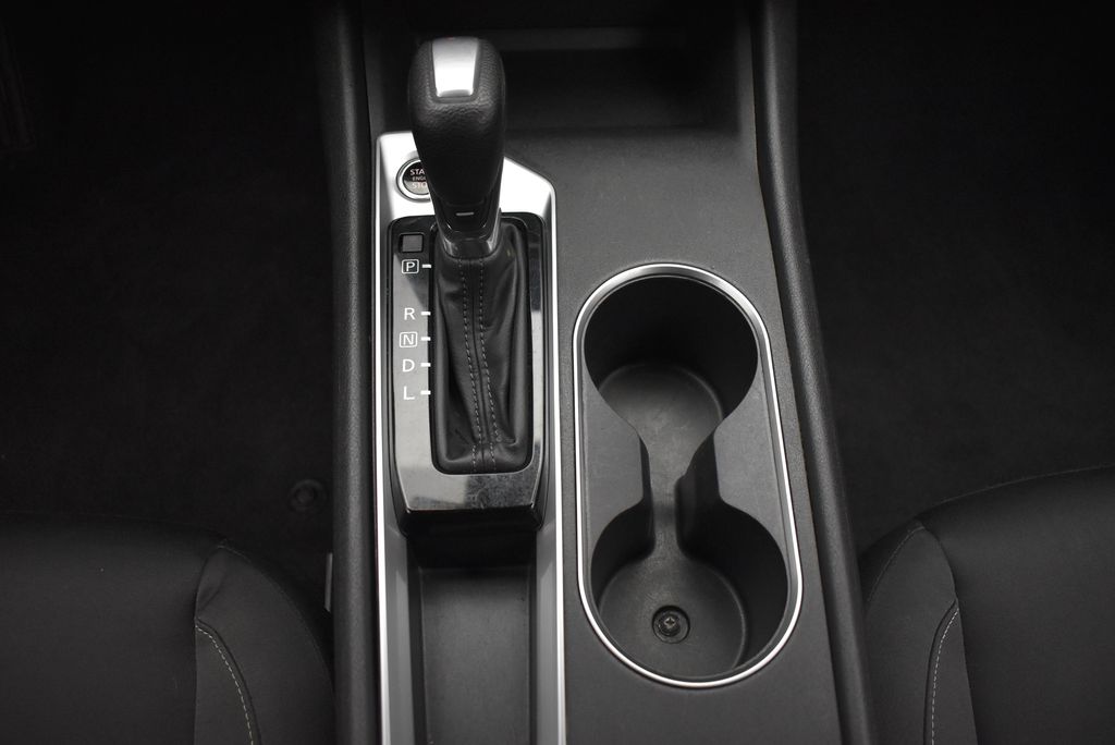 2022 Nissan Altima SV 28